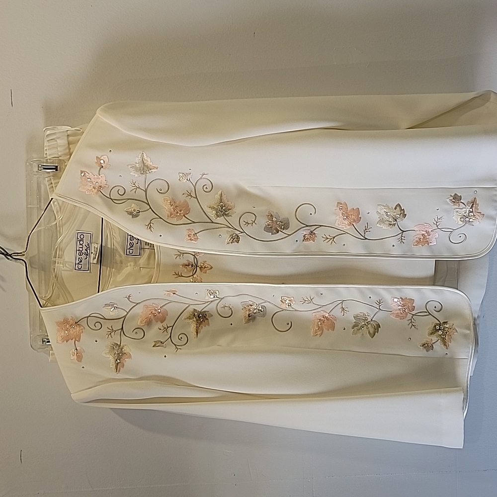 3 pc Formal Ivory Dress w embroidery flowers